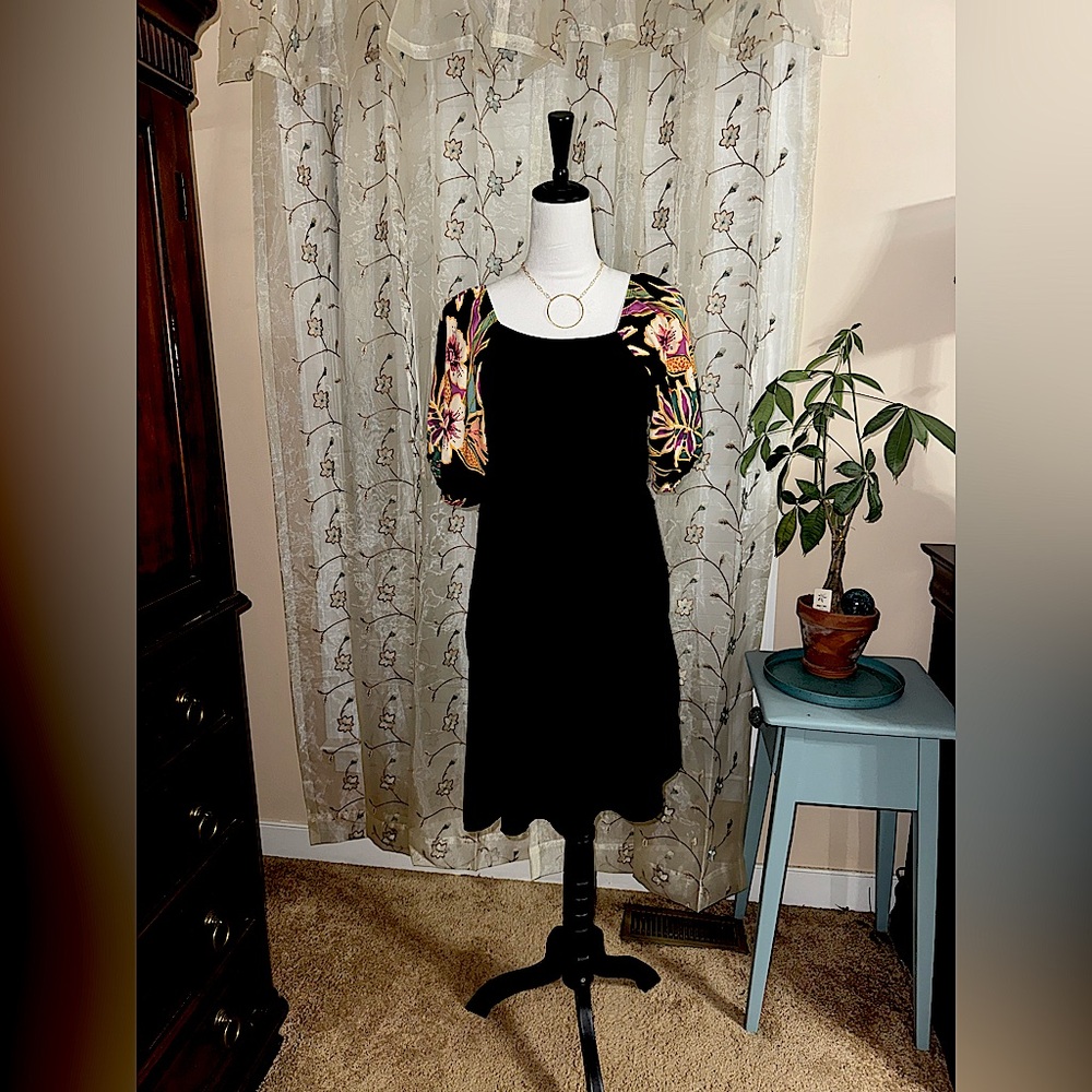 New! Blakeley Italian Summer Dress with Floral Sleeves Black Dress size S/M